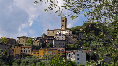 Uzzano